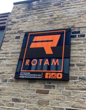 Chromadek-Signs-1_600x765